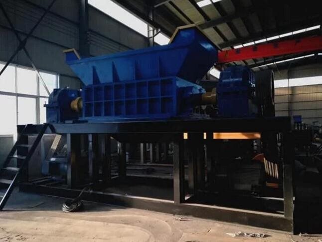 双轴垃圾撕碎机走“资源-产品-废旧产品-再制造”的循环经济模式